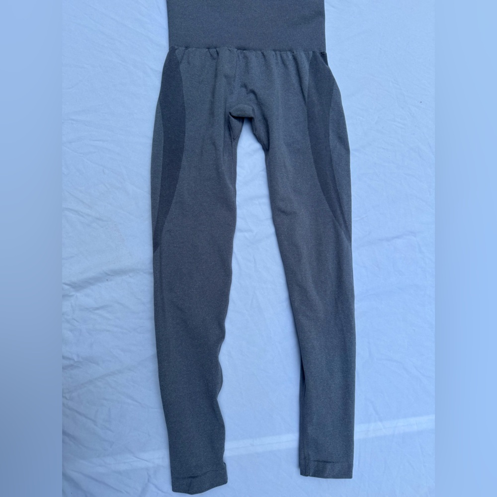 NVGTN Women's High-Waist Performance Leggings - Charcoal